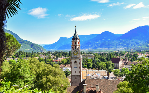 Meran - Stadtansicht - © Dr.Who - stock.adobe.com