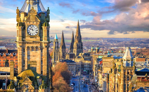 Edinburgh - Stadtpanorama - © f11photo - stock.adobe.com