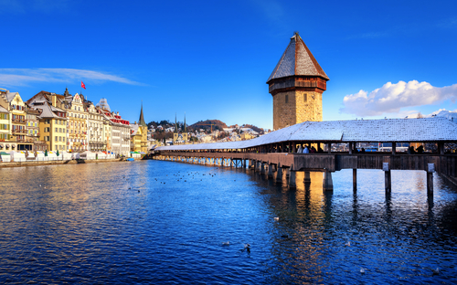 Luzern - Kapellbrücke - © Boris Stroujko - stock.adobe.com