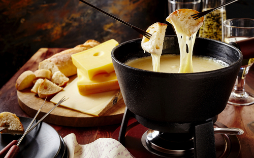 Schweizer Fondue - © stockcreations