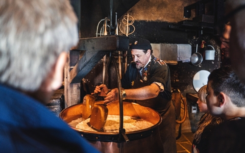 Emmentaler Schaukäserei - © Emmentaler Schaukäserei AG
