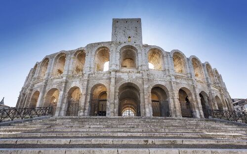 Arènes de Arles - © Pixel & Création - Fotolia