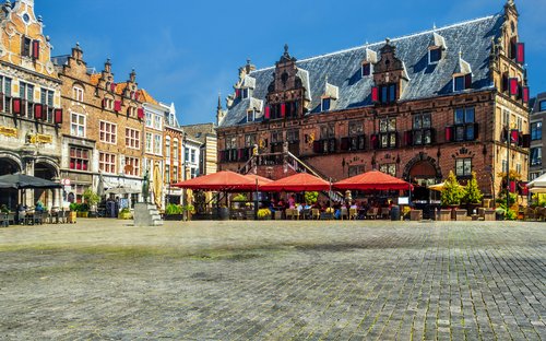 Nijmegen - Großer Markt - © HeinzWaldukat - stock.adobe.com