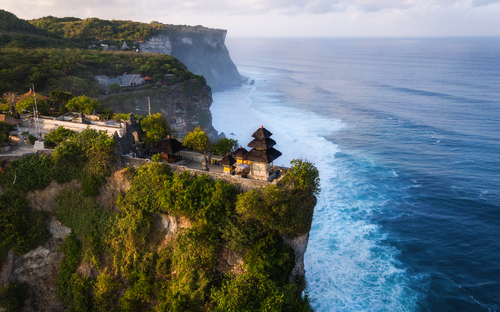 Bali - Uluwatu-Tempel - © R.M. Nunes - stock.adobe.com