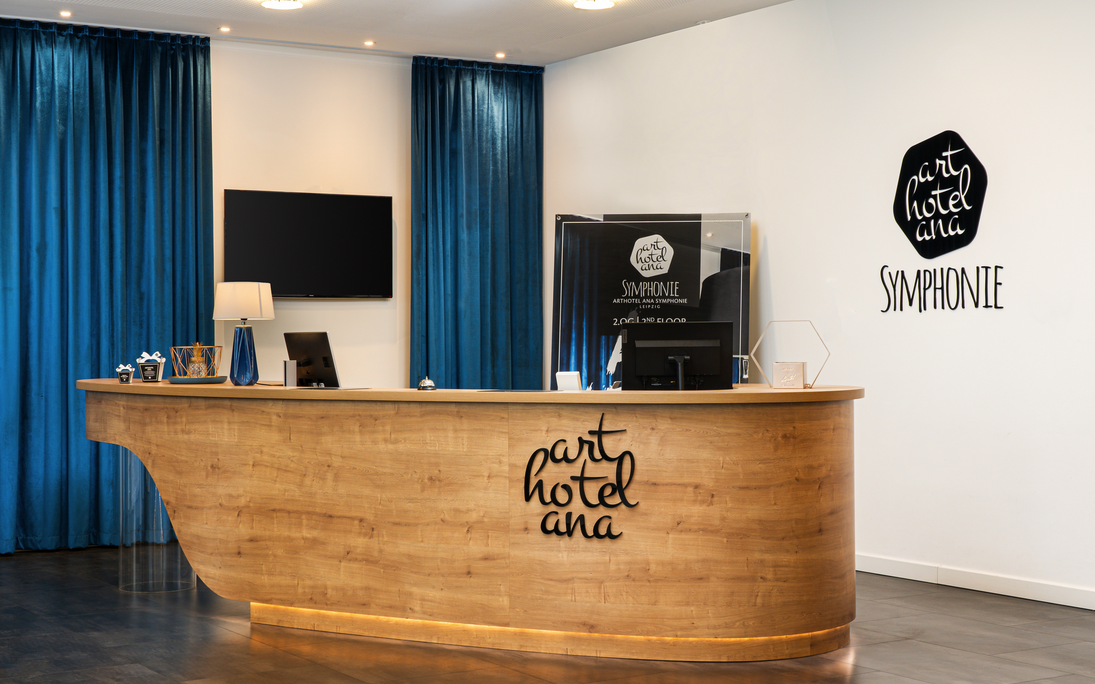 elaya Hotel Leipzig City Center - Rezeption - ©Gorgeous Smiling Hotels GmbH