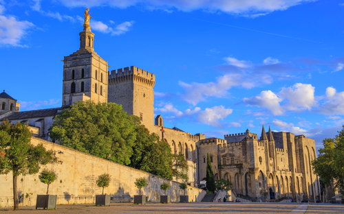 Avignon - Papstpalast - © aterrom - stock.adobe.com