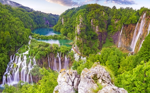 Nationalpark Plitvicer Seen - © Mike Mareen - stock.adobe.com