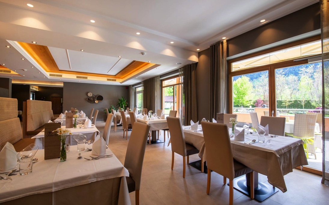Garden Park Hotel - Restaurant