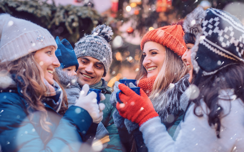 Reisevorfreude und Weihnachtsstimmung - © Kzenon - stock.adobe.com