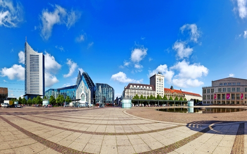 Augustusplatz in Leipzig mit Oper, Universität und Gewandhaus - © FSEID - Fotolia