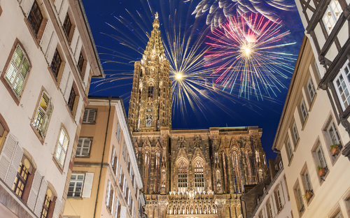 Straßburg - Feuerwerk - ©Savvapanf Photo © - stock.adobe.com