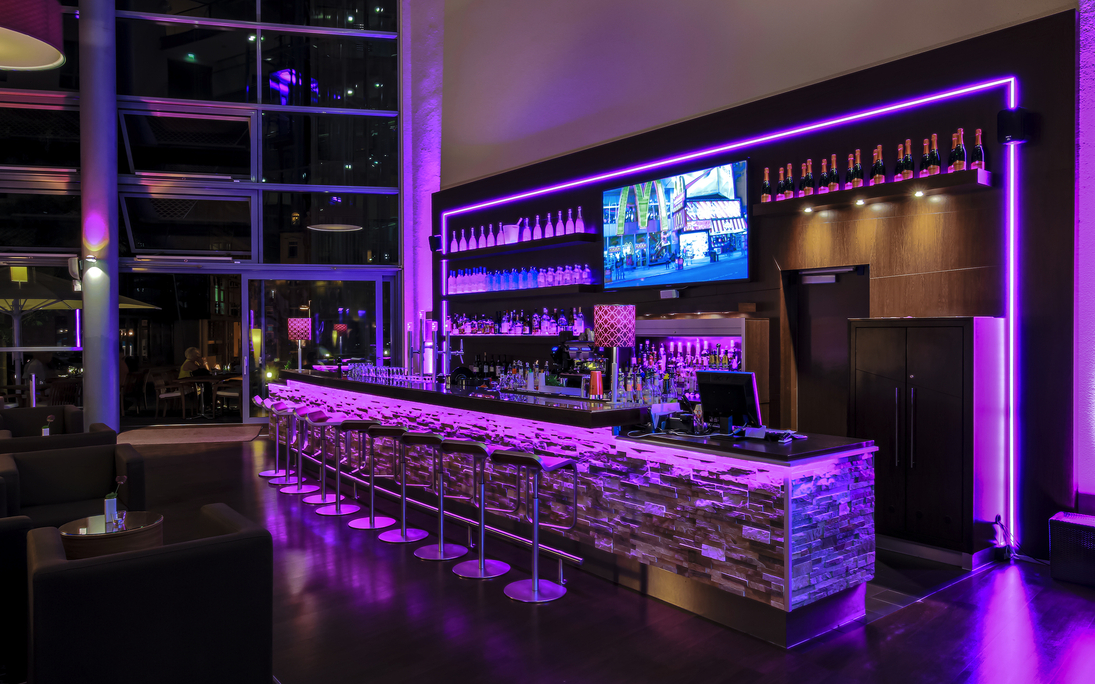 Dorint Erfurt Bar klein