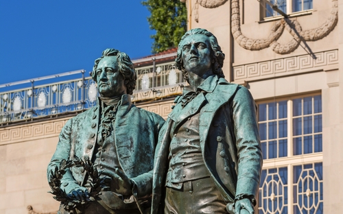 Weimar - Goethe-Schiller-Denkmal - © mp1982_06 - stock.adobe.com