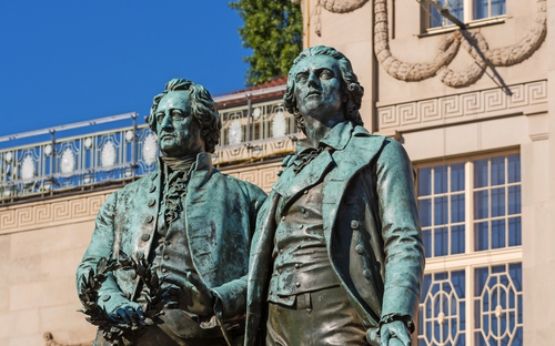 Weimar - Goethe-Schiller-Denkmal - © mp1982_06 - stock.adobe.com