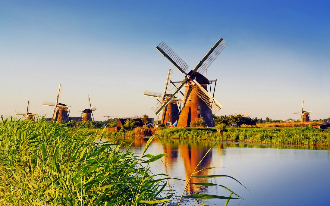 Windmühlen Holland - © dzain - Fotolia