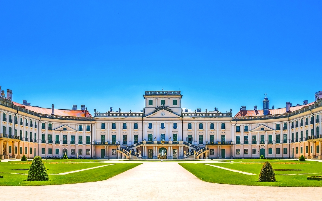 Schloss Esterhazy, Fertod - © pure-life-pictures - Fotolia