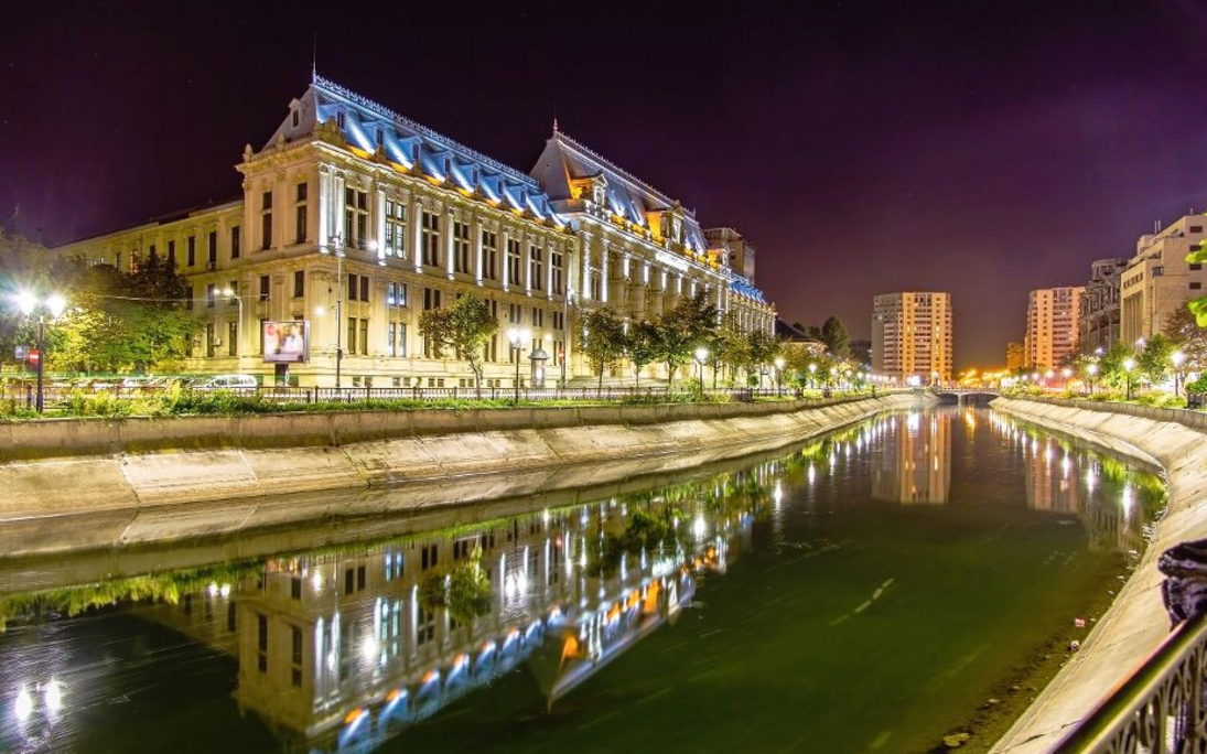 Parlamentspalast in Bukarest - Rumänien - © Leonid Andronov - Fotolia